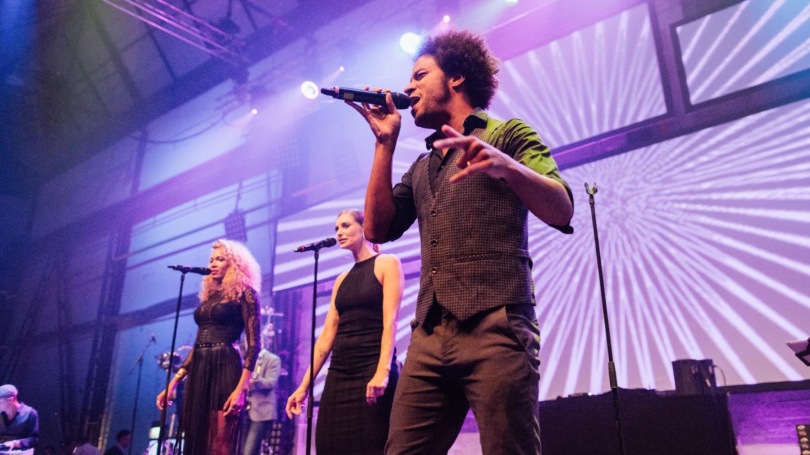 Warth&Klein 60th company anniversary - Live band singing